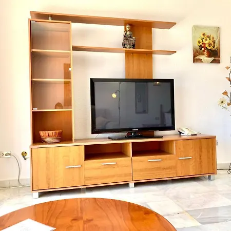 Inmejorables Vistas, Estudio Solo Adultos, Con Freewifi, Piscina, Cerca De Playa De America, En Sur De Tenerife *